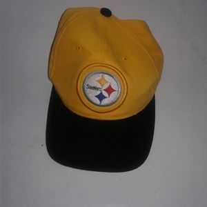 Pittsburgh Steelers Yellow/Black Adjustable FOOTBALL FALL CHRISTMAS SEASON Hat..
